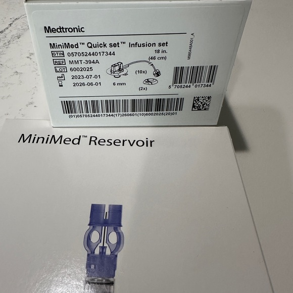 MiniMed reservoir and quick-set - Picture 4 of 4
